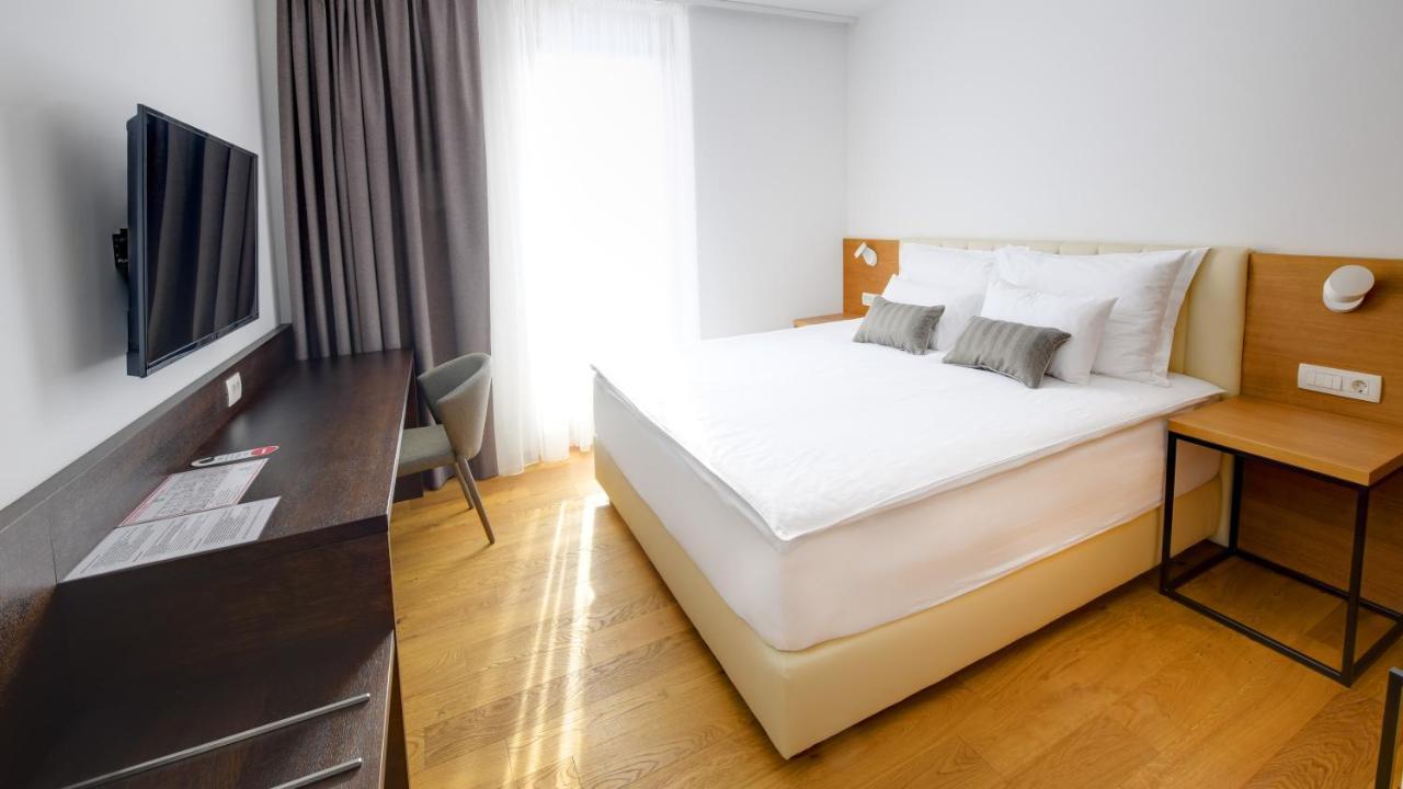 Hotel Ajdovec Sevnica Exteriör bild